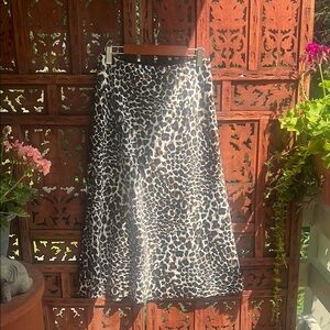 NWT! Express Rocky Barnes Black and White Midi A-Line Skirt